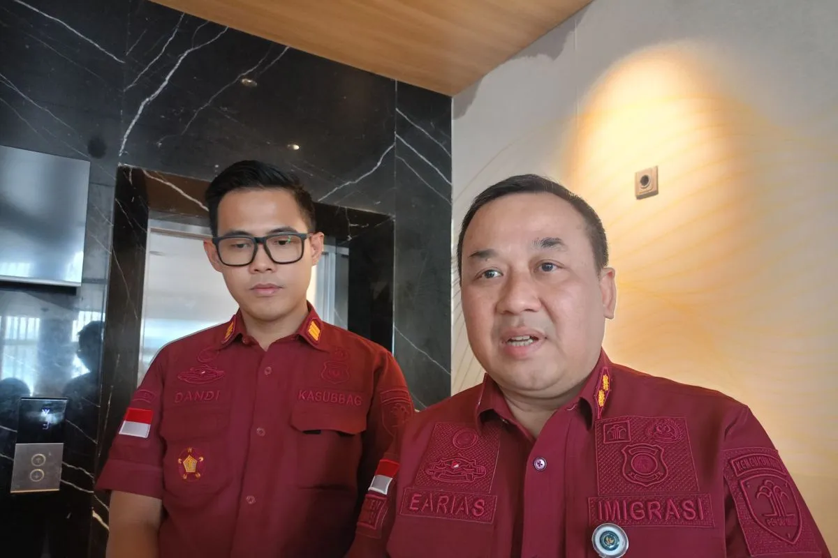 Melanggar, Imigrasi Jaktim sebut 15 WNA di deportasi Melanggar, Imigrasi Jaktim sebut 15 WNA di deportasi